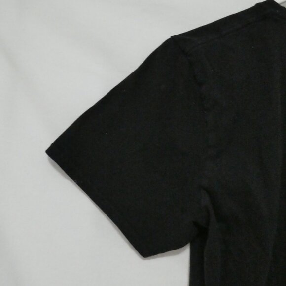 THE BEATLES © 2002 | medium | Black Beatles Abbey Road T-Shirt - Picture 9 of 13